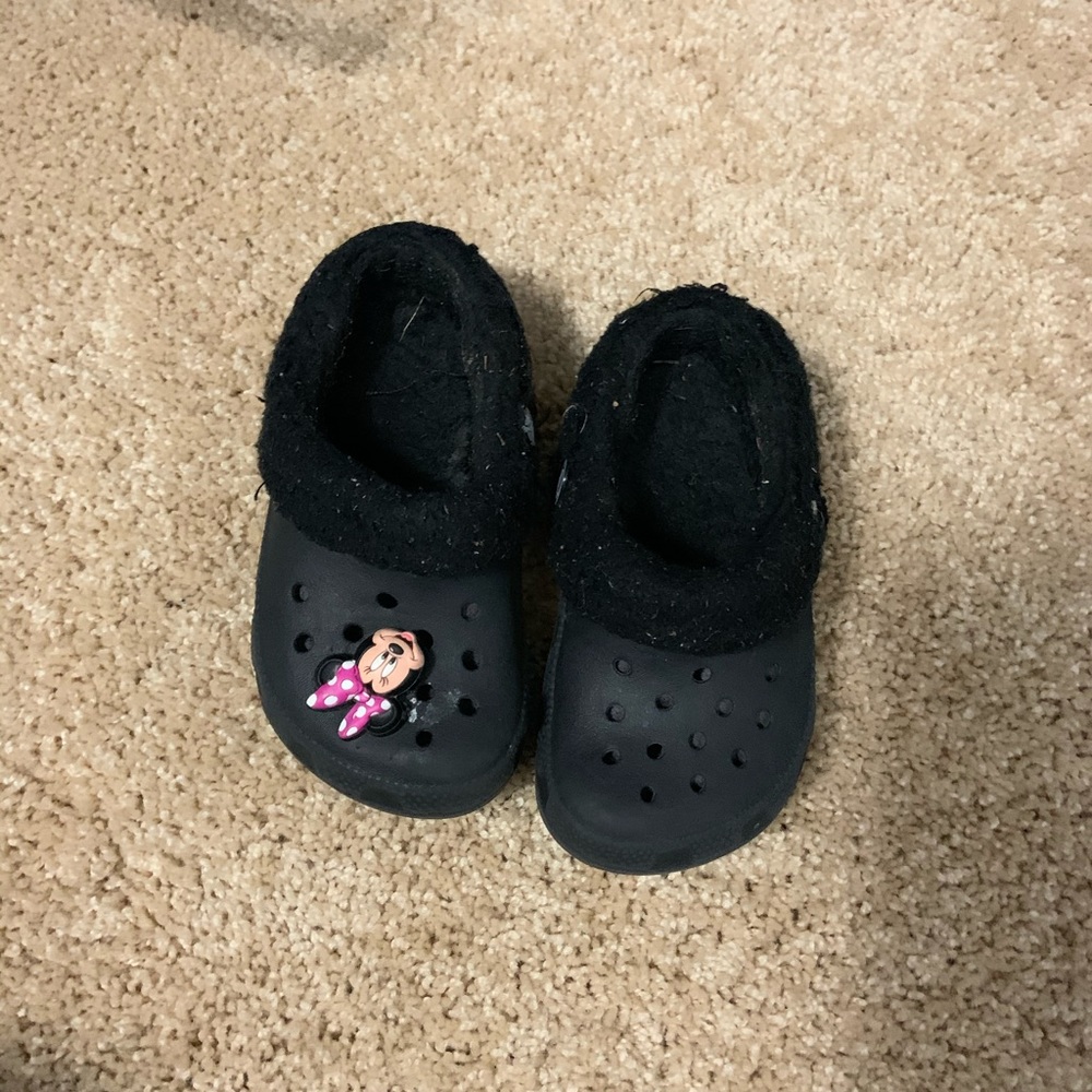 Fleece lined crocs